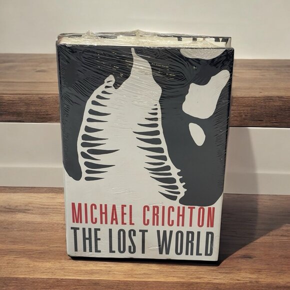 Michael Crichton The Lost World Hardback Jurassic Park Sequel SEALED - Picture 1 of 8